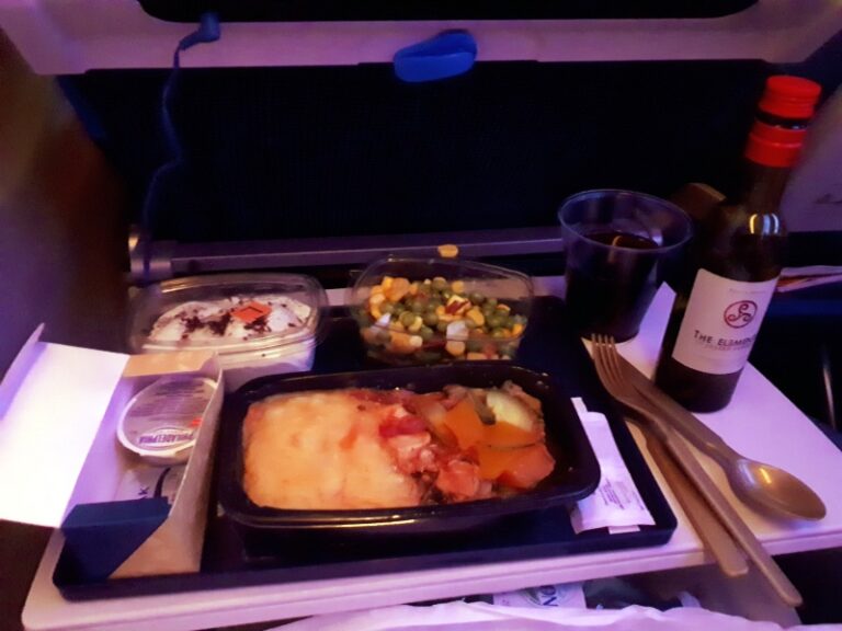 Review KLM Economy Class Boeing 787 SJO AMS Paliparan