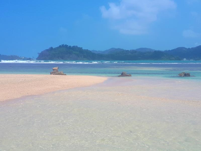 isla mamay beach