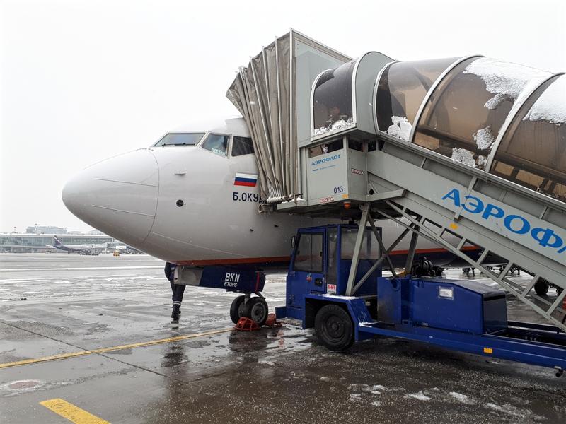 aeroflot remote gate stairs disembarking review irkutsk moscow flight