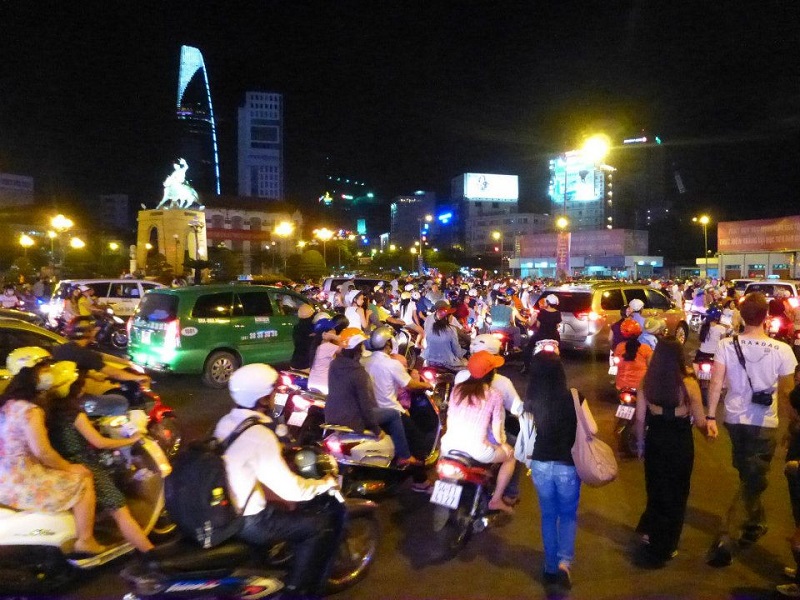 saigon vietnam traffic