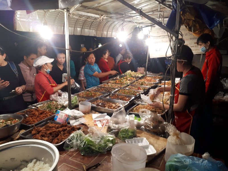 Ban Anou night market vientiane