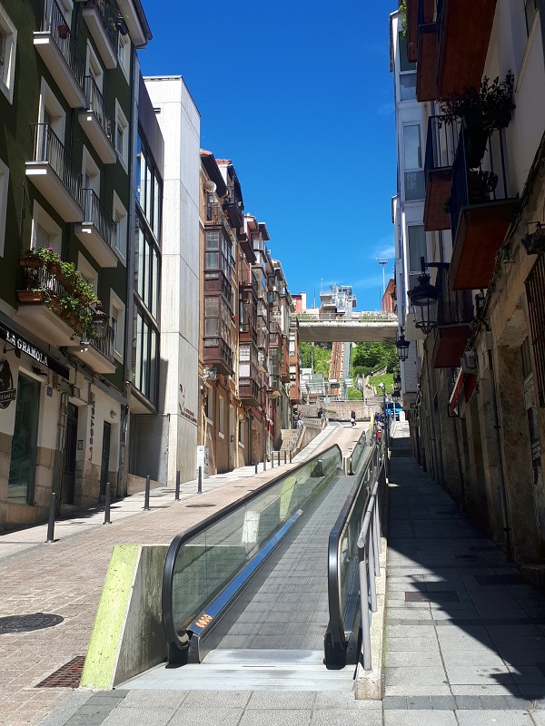 street escalator