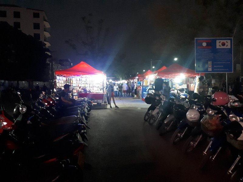 vientiane night market