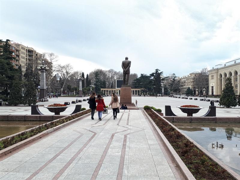 heydar aliyev statue ganja central square