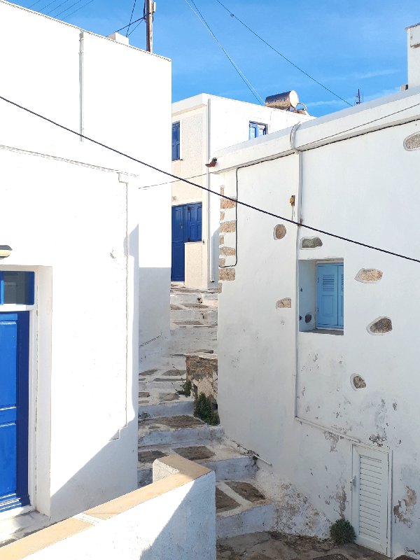 hora serifos cycladic whitewashed