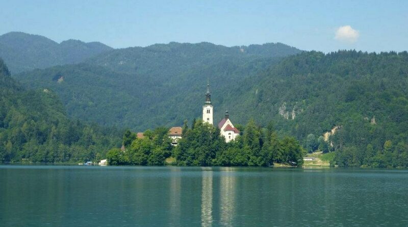 slovenia lake bled corona tourism