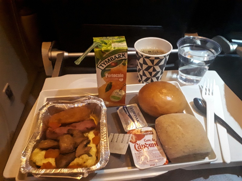 air france breakfast meal economy class
