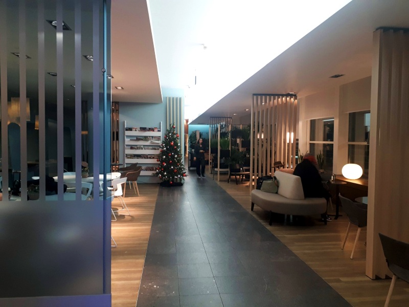 diamond lounge brussels airport review