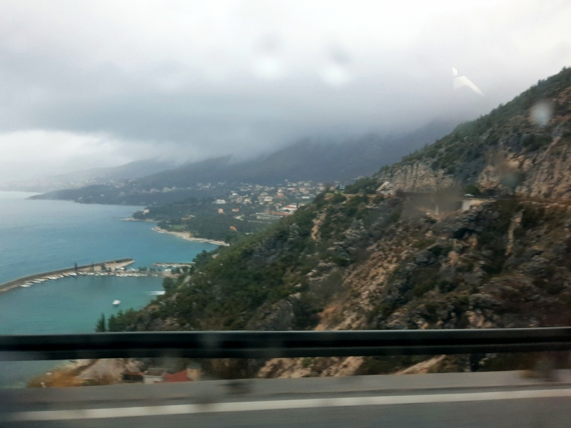 dubrovnik shuttle bus view coast