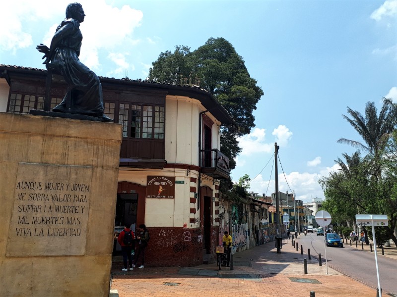 streetscape bogota