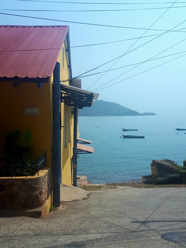 taboga town sea view