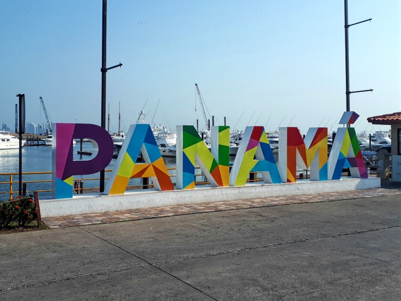 panama sign flamenco marina