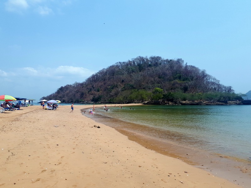 morro island beach taboga