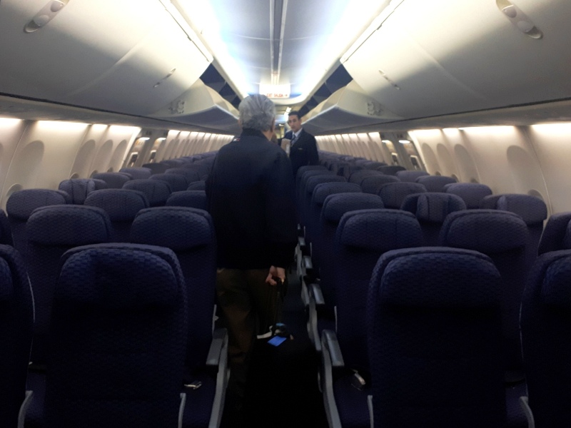 economy class cabin boeing 737 copa airlines
