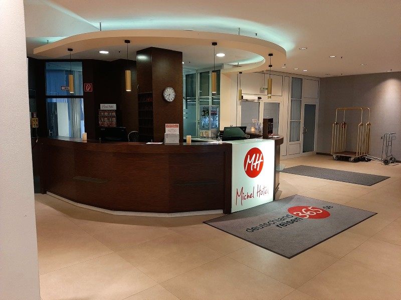 michel hotel landshut reception desk