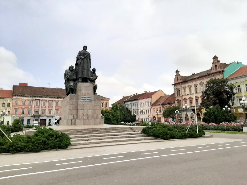 avram iancu square arad