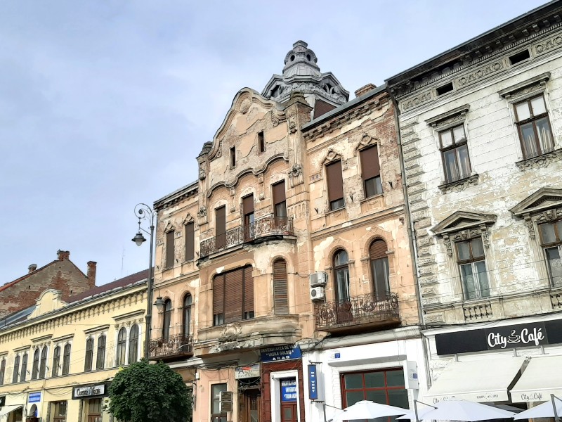 building facade arad