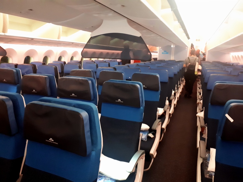 klm boeing 787 review economy class