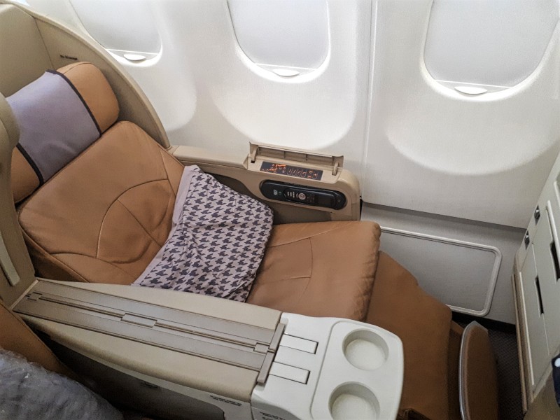 singapore airlines airbus a330 business class