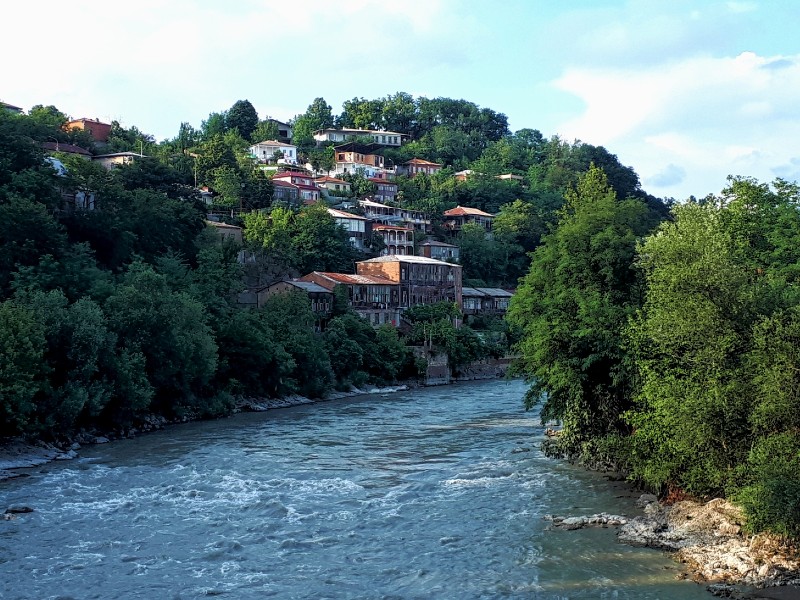 rioni river downtown kutaisi georgia trip report