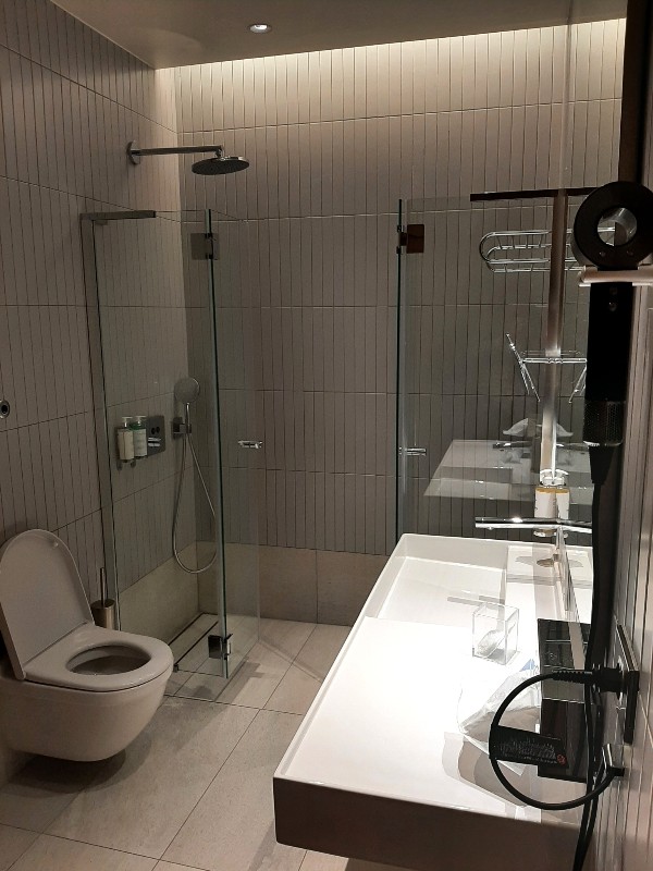 shower room air france lounge
