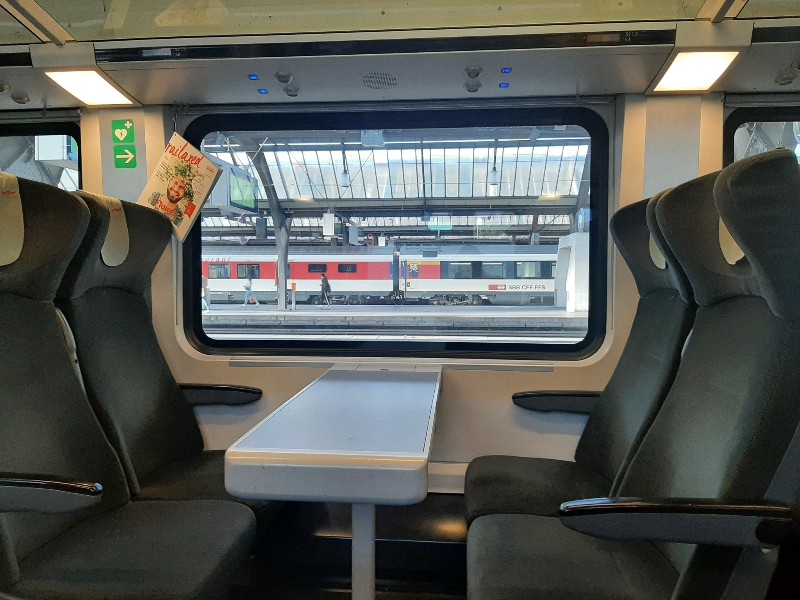 seats railjet train