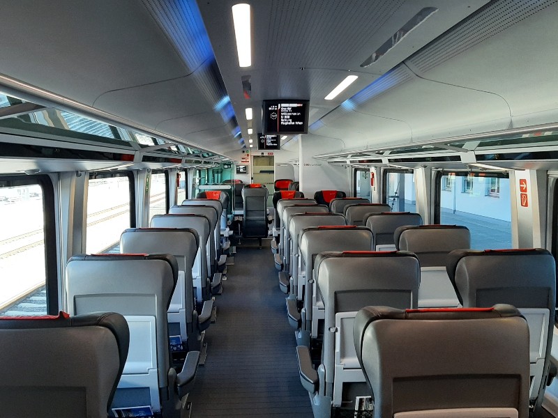 first class railjet train