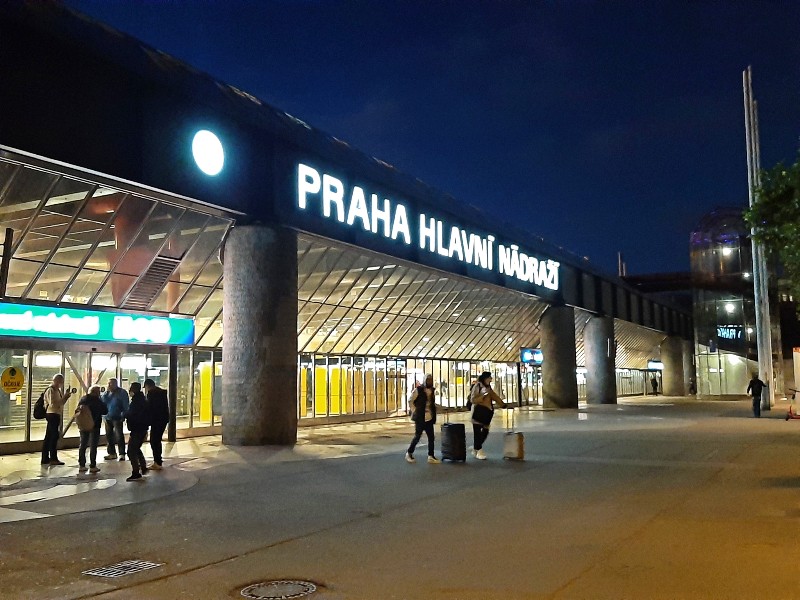 prague main station entrance