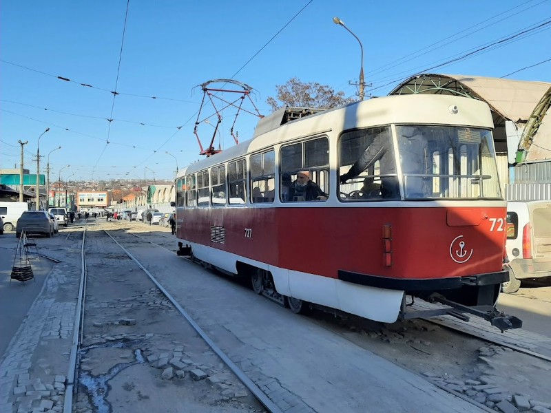 mariupol tram ukraine donbas