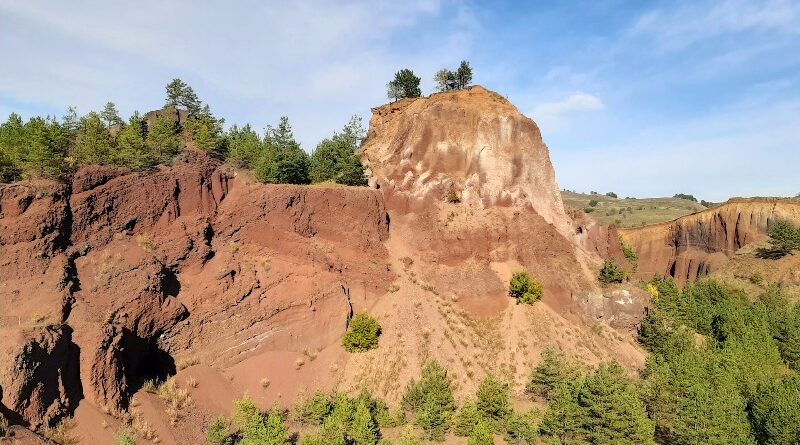 Racoș volcano