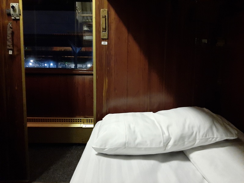 compartment sleeper train romania