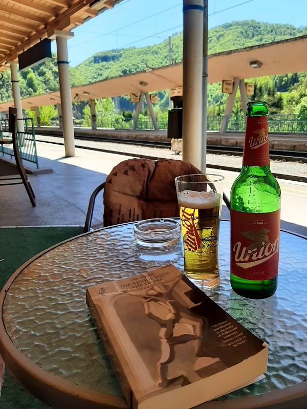 beer book station