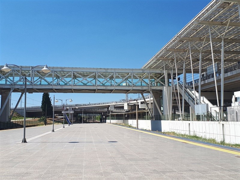 izmir airport train station