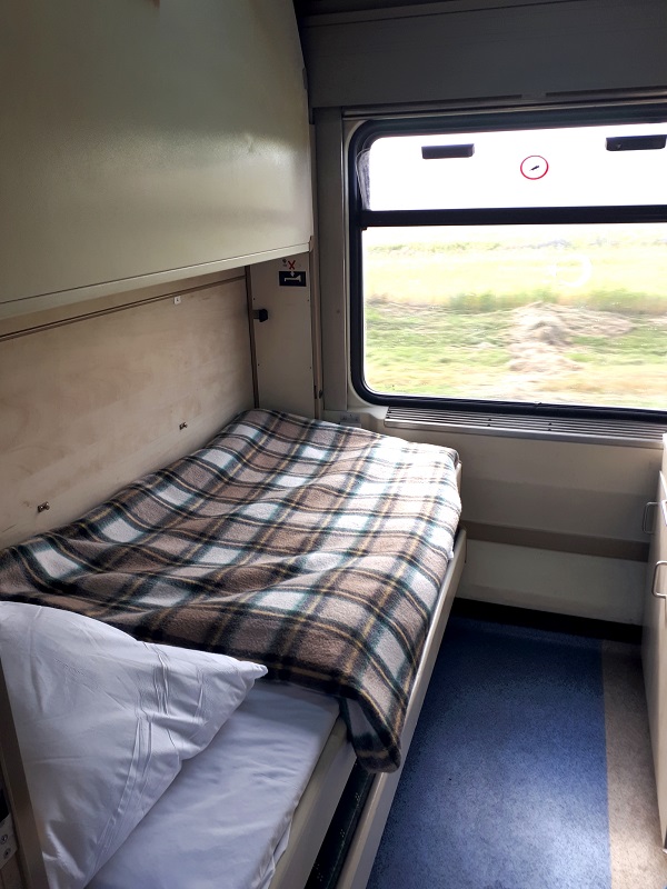 turkish night train sleeper compartment