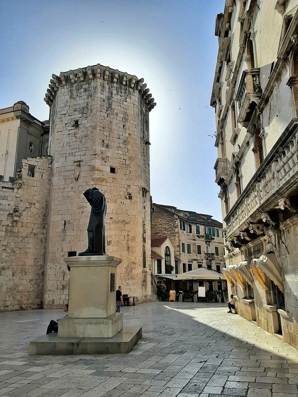 venetian tower Marko Marulic statue