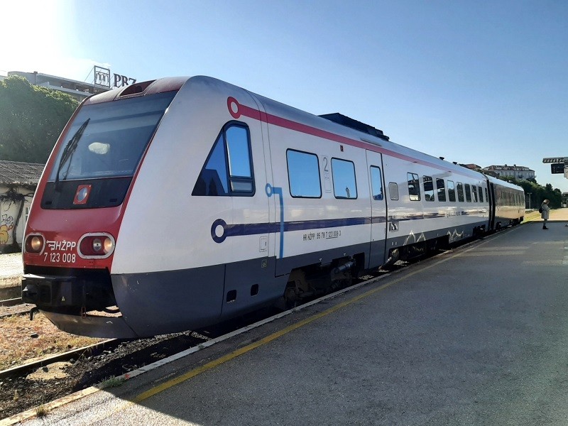 bombardier regioswinger croatia hzpp