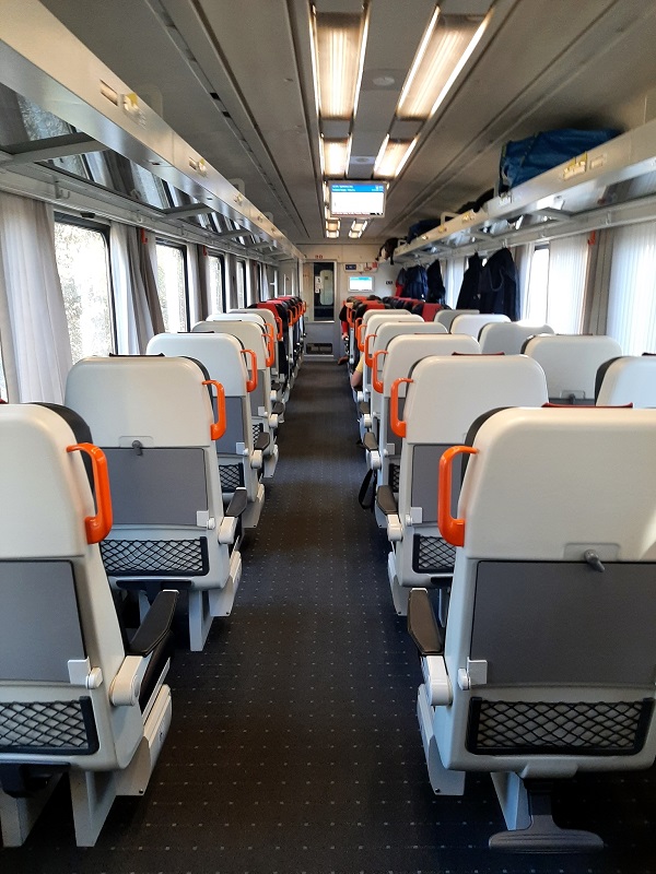 metropolitan eurocity train first class