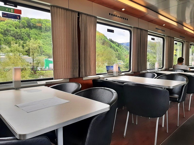 dining car train austria