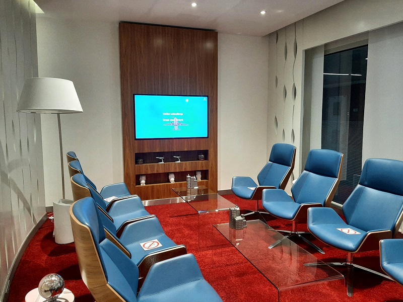 lounge conference room