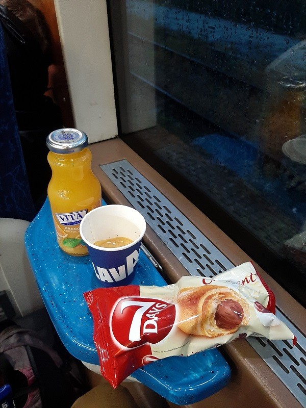 railway breakfast