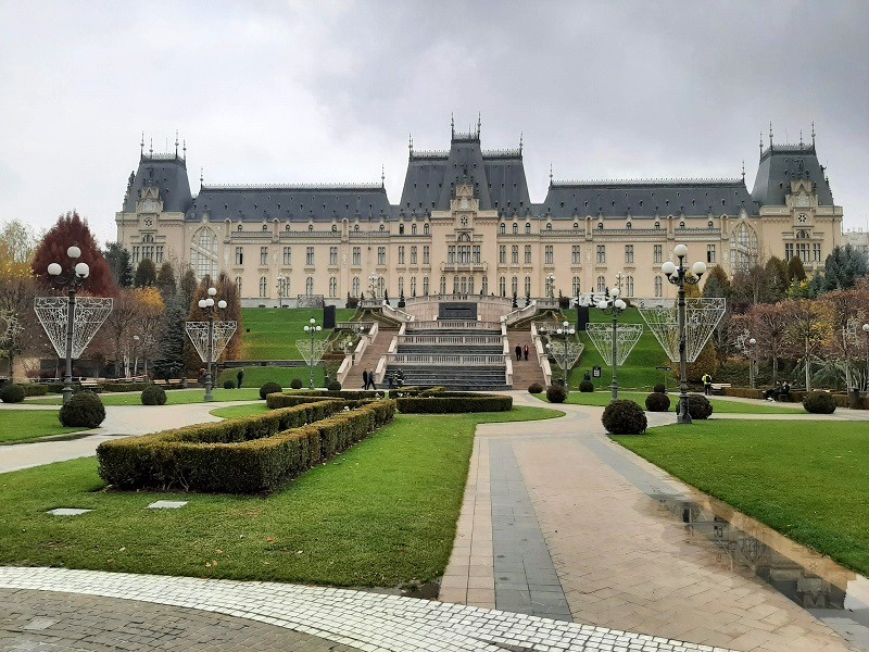 iasi palace of culture