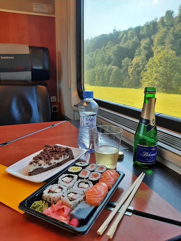 regiojet train review business class sushi