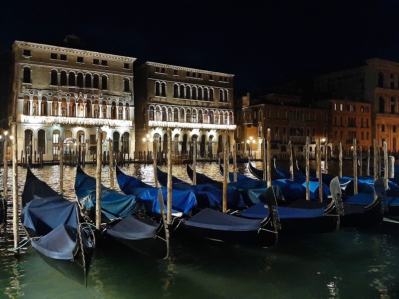 venice night travel moments 2022 review