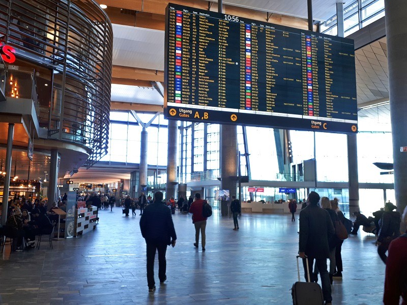 flight departures board oslo