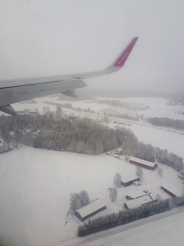 Oslo sandefjord torp airport low-cost flight wizz-air