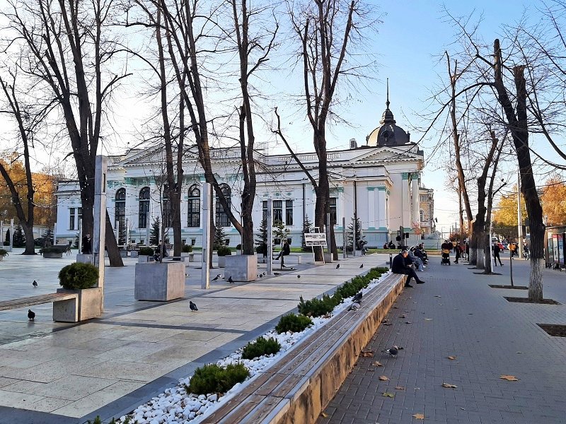 organ hall square chisinau
