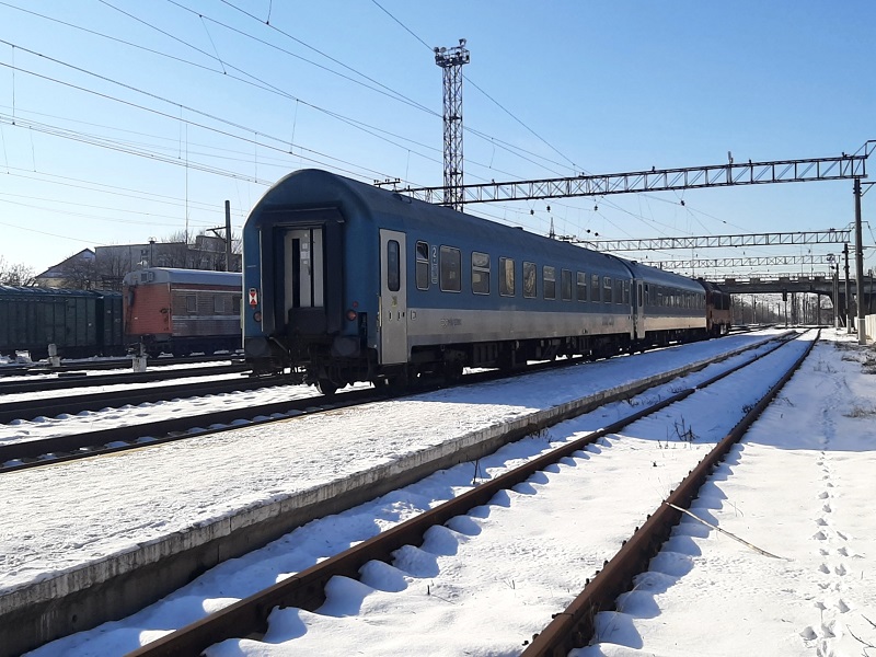 mukachevo station latorca train ukraine hungary