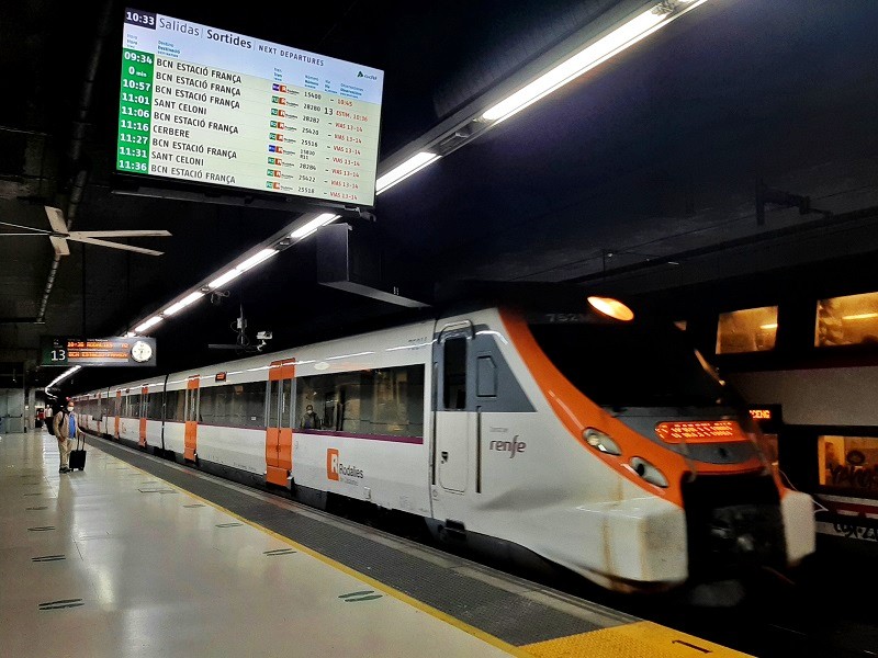 barcelona sants rodalies train