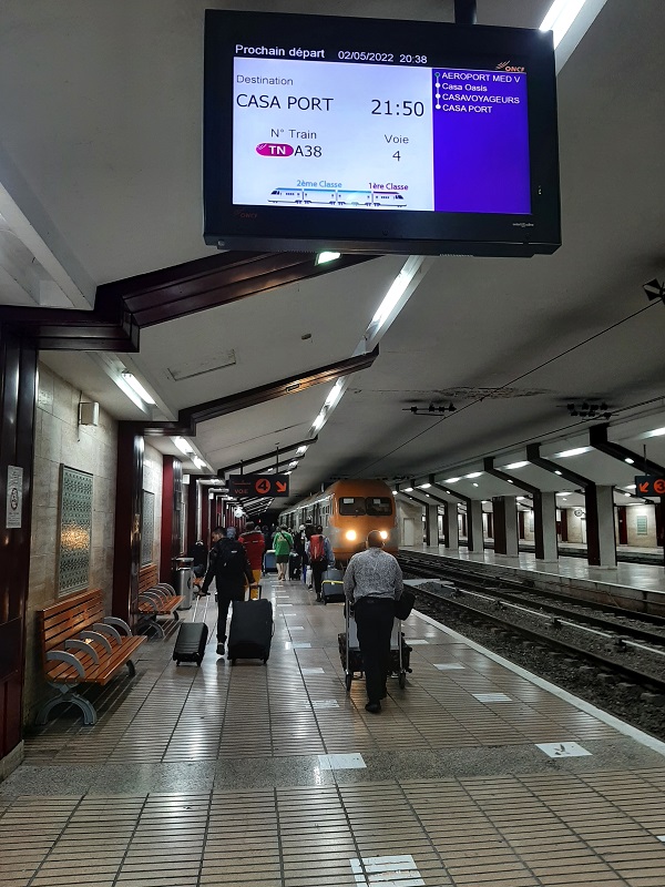 casablanca airport train