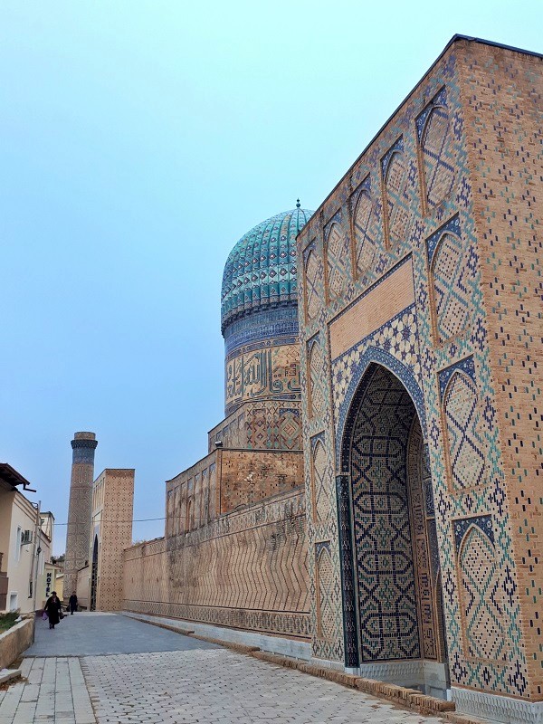 Bibi Khanym Mosque samarkand visit guide uzbekistan